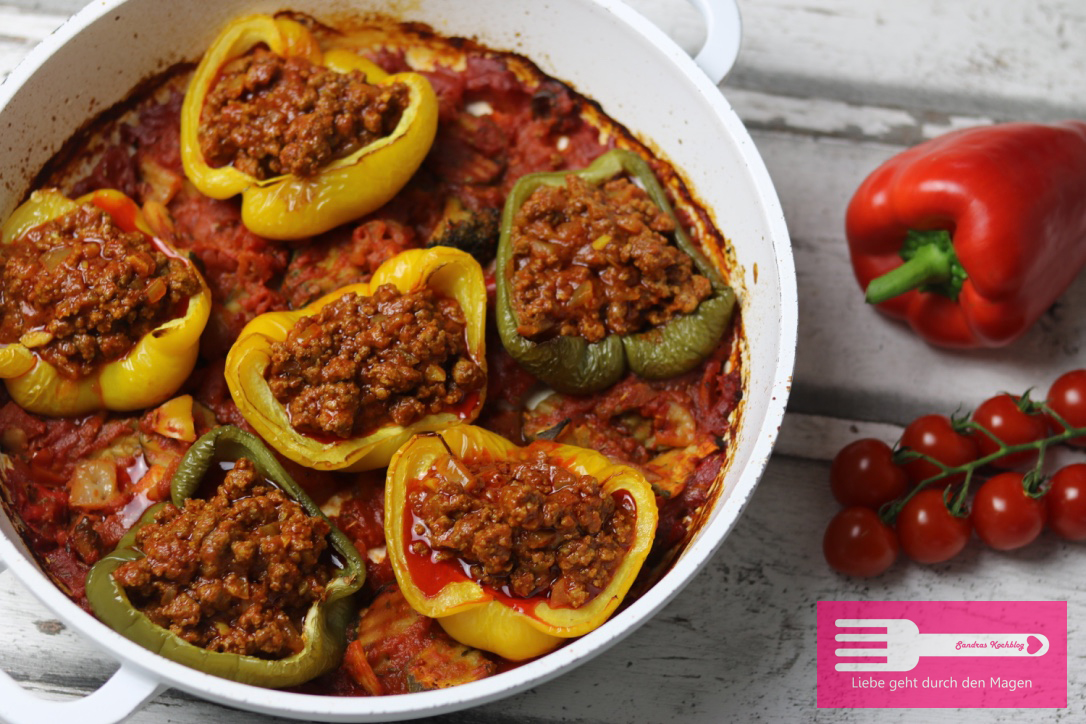 Paprika mit Bolognese im Ofen überbacken (Low Carb) - Sandras Kochblog