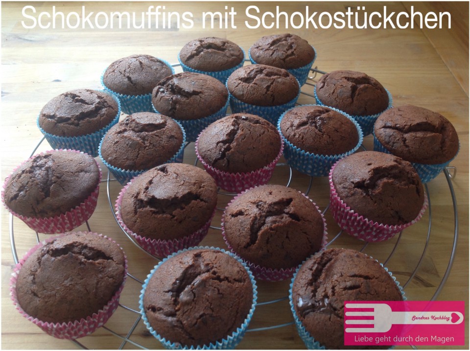 Schoko Muffins mit Schokostückchen - Sandras Kochblog