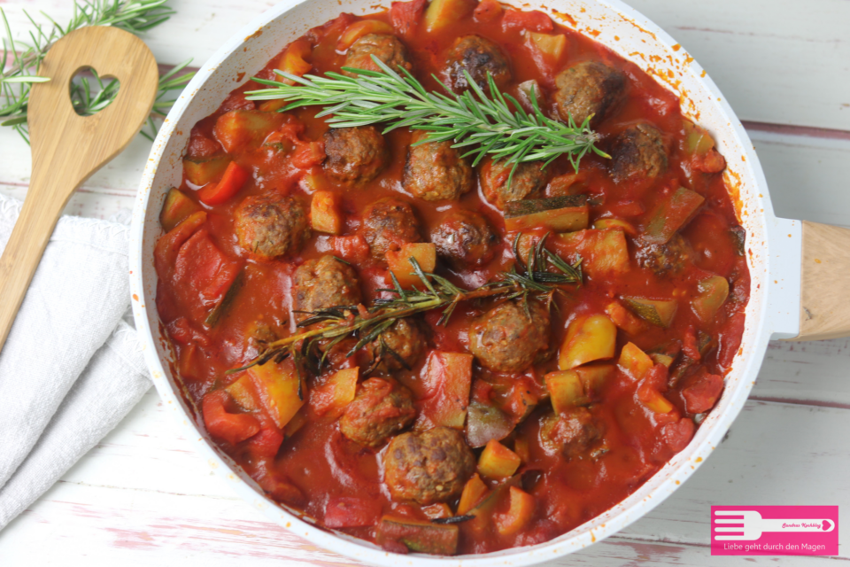 Ratatouille Hackbällchen Pfanne - Sandras Kochblog